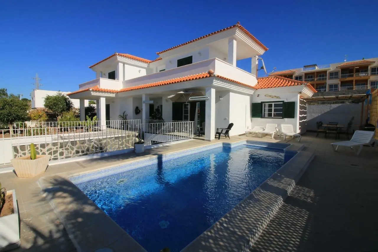 Villa Nina Callao Salvaje